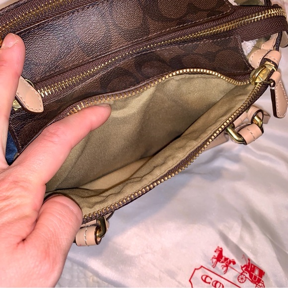 Coach Signature Peyton Jordan Double Zip Bag Brown Tan - Picture 9 of 15